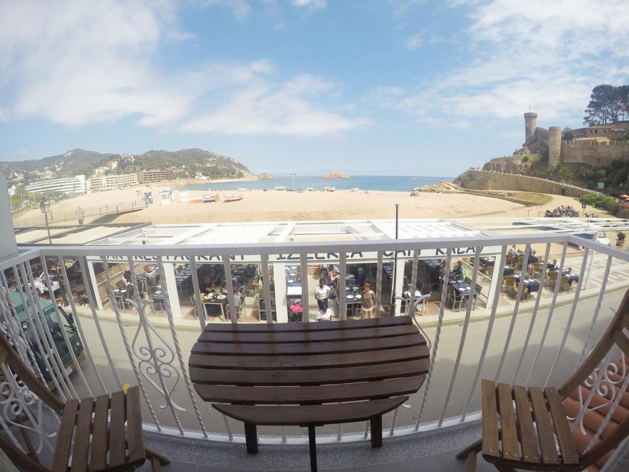 Hostal Del Mar Tossa de Mar Exterior photo